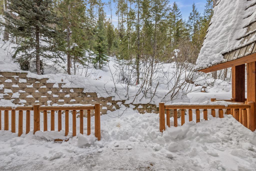Wild Huckleberry Cabin photo 16